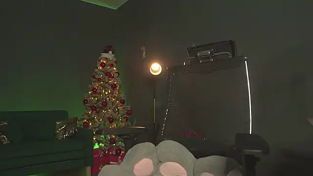 mirawair online show from 11.25.25