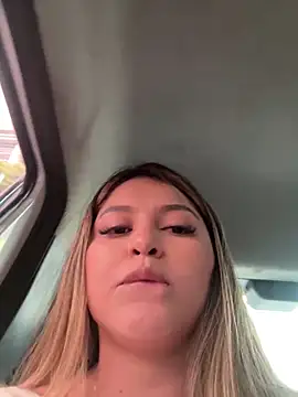 lunablossom  online show from 03.20.25