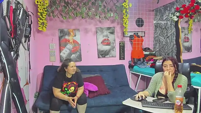 lesbiancuple online show from 05.13.26