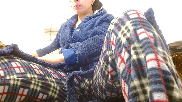 Snapshot of SquirtyMellissaLabia chatting on 01.20.25 SquirtyMellissaLabia online show from 01.20.25