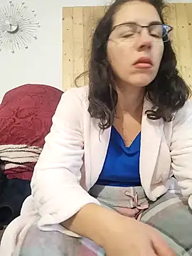 Snapshot of SquirtyMellissaLabia chatting on 12.14.25 SquirtyMellissaLabia online show from 12.14.25