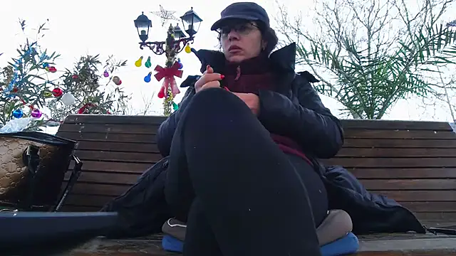 Snapshot of SquirtyMellissaLabia chatting on 12.22.25 SquirtyMellissaLabia online show from 12.22.25