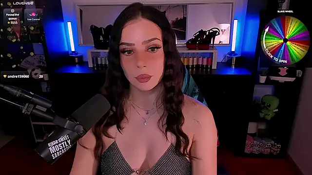 SofiRusselle online show from 11.13.25