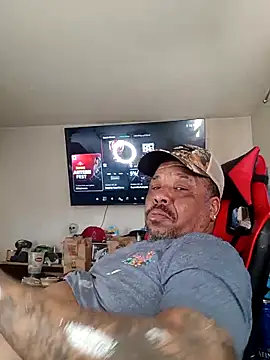 Snapshot of yellowwetfox chatting on 03.02.25 yellowwetfox online show from 03.02.25