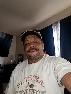 Snapshot of yellowwetfox chatting on 03.06.25 yellowwetfox online show from 03.06.25