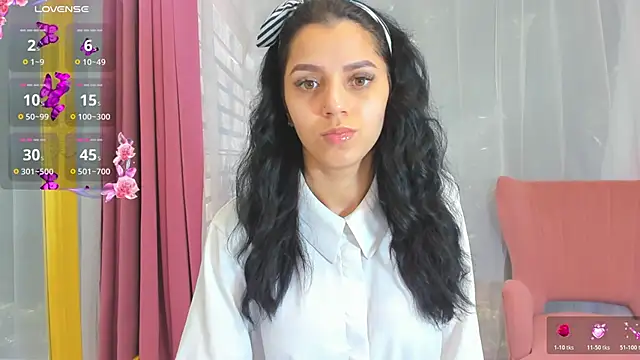 Sarabecker online show from 03.06.26