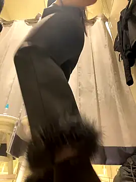 Snapshot of CrazzyChicks chatting on 12.02.24 CrazzyChicks online show from 12.02.24