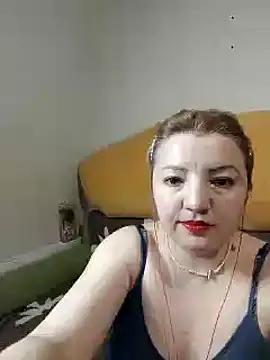 Snapshot of stefanyharper16 chatting on 01.28.25 stefanyharper16 online show from 01.28.25