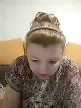 Snapshot of stefanyharper16 chatting on 02.25.25 stefanyharper16 online show from 02.25.25