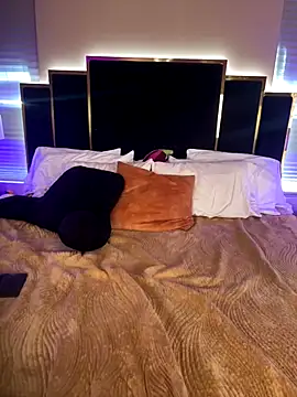 Snapshot of KarissaChantelle chatting on 11.20.25 KarissaChantelle online show from 11.20.25