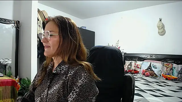 Snapshot of Xiimen chatting on 01.09.25 Xiimen online show from 01.09.25