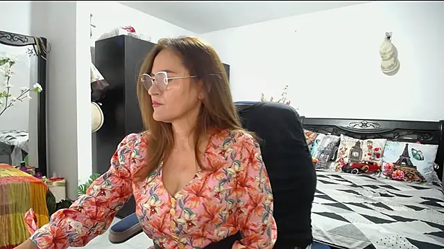 Snapshot of Xiimen chatting on 01.24.25 Xiimen online show from 01.24.25