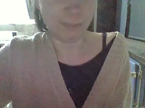 Moi Lina online show from 02.17.25