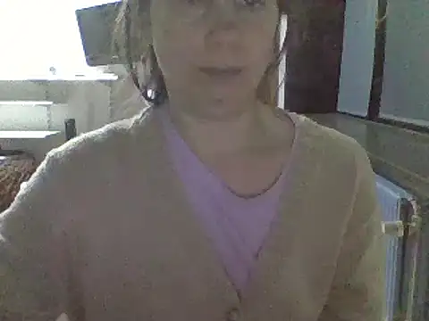 Moi Lina online show from 11.18.25