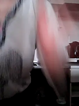 Moi Lina online show from 12.19.25