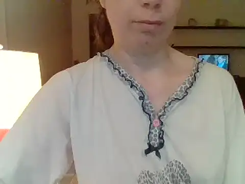 Moi Lina online show from 06.21.26