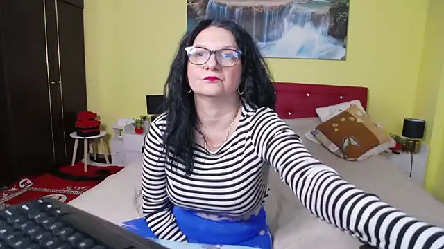 Snapshot of AlexaMorreno chatting on 05.13.26 AlexaMorreno online show from 05.13.26
