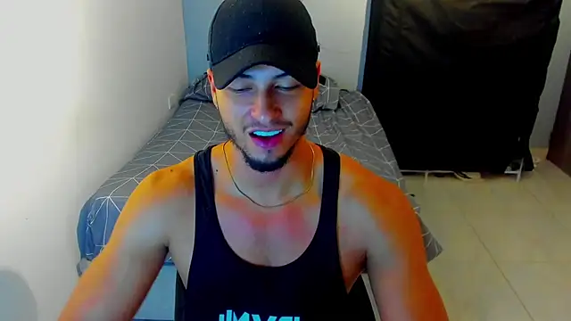 Snapshot of Kris_Khalifa69 chatting on 02.02.26 Kris Khalifa69 online show from 02.02.26