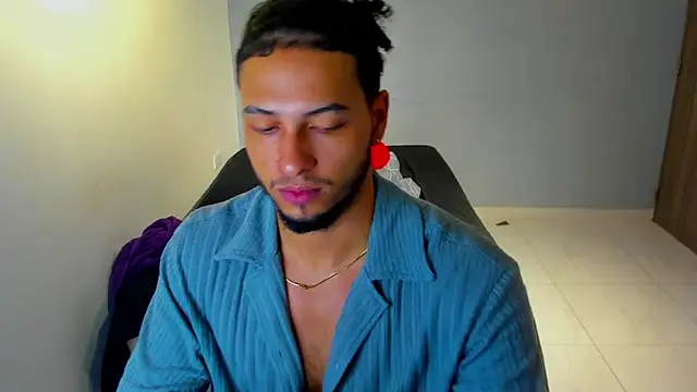 Snapshot of Kris_Khalifa69 chatting on 02.05.26 Kris Khalifa69 online show from 02.05.26