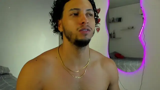 Snapshot of Kris_Khalifa69 chatting on 02.19.26 Kris Khalifa69 online show from 02.19.26