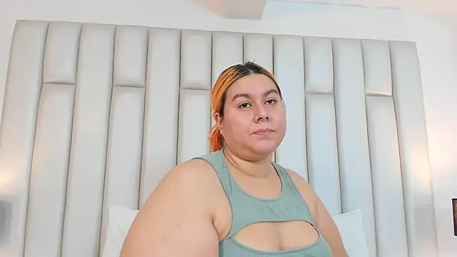 aandreaperez online show from 02.06.25