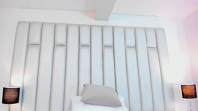 aandreaperez online show from 02.18.25