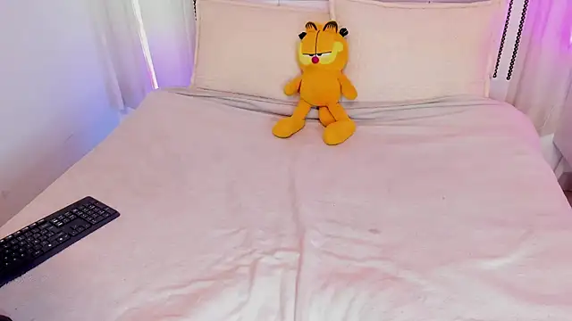 Kirara 22 online show from 11.14.25