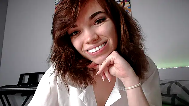 Snapshot of olivka-flower chatting on 12.23.24 olivka-flower online show from 12.23.24
