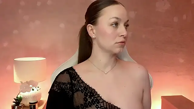 MilaFleur online show from 03.20.26