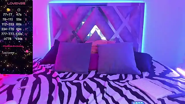 Snapshot of cutesarah_ chatting on 03.21.25 cutesarah  online show from 03.21.25