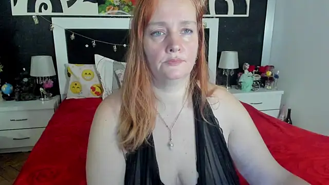 Snapshot of SinFulTitsDD chatting on 03.05.25 SinFulTitsDD online show from 03.05.25