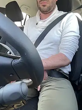 Snapshot of Simon-tem chatting on 03.18.25 Simon-tem online show from 03.18.25