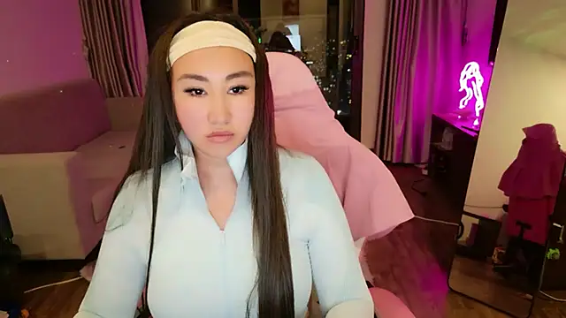 AsianQueens online show from 02.14.26