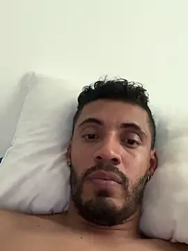 Snapshot of steven_smith05 chatting on 02.02.25 steven smith05 online show from 02.02.25