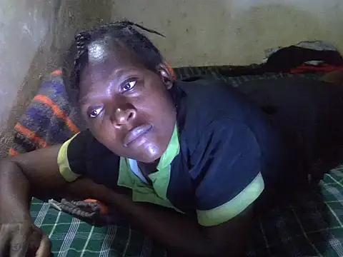 cute-shamza online show from 09.17.25