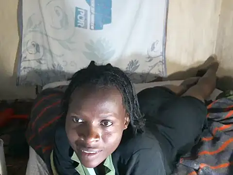 Snapshot of cute-shamza chatting on 12.14.25 cute-shamza online show from 12.14.25