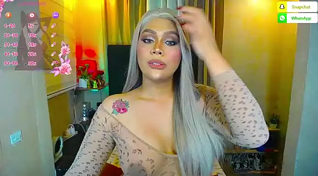 Snapshot of _MissKhimberlyXxx_ chatting on 12.20.24 MissKhimberlyXxx online show from 12.20.24