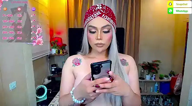 Snapshot of _MissKhimberlyXxx_ chatting on 12.30.24 MissKhimberlyXxx online show from 12.30.24