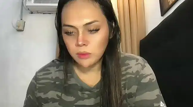 Snapshot of _MissKhimberlyXxx_ chatting on 02.23.25 MissKhimberlyXxx online show from 02.23.25