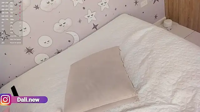 Snapshot of daliz_20_z chatting on 02.20.25 daliz 20 z online show from 02.20.25