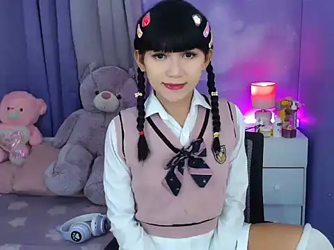 urlovelyfreya online show from 10.04.25