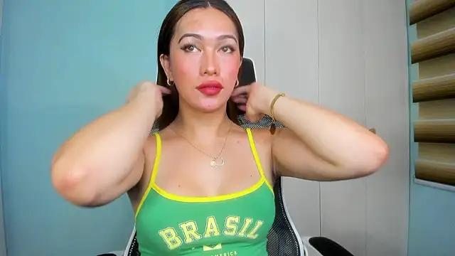 Snapshot of Jasmine_Elcock chatting on 12.07.24 Jasmine Elcock online show from 12.07.24