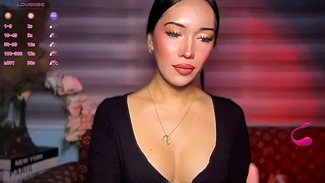 Snapshot of Jasmine_Elcock chatting on 10.11.25 Jasmine Elcock online show from 10.11.25