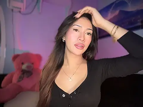 Snapshot of Jasmine_Elcock chatting on 11.23.25 Jasmine Elcock online show from 11.23.25