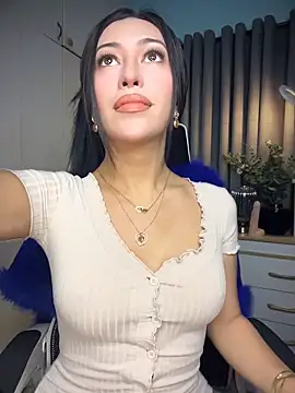 Jasmine Elcock online show from 05.07.26