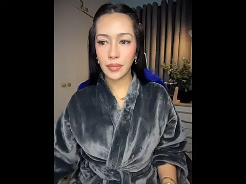 Jasmine Elcock online show from 05.08.26