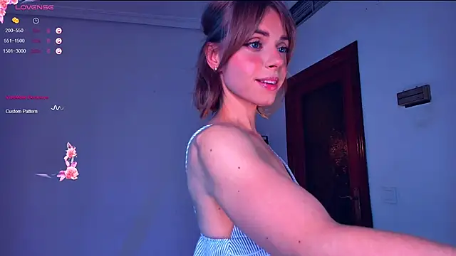 Snapshot of Arielle__03 chatting on 09.13.25 Arielle  03 online show from 09.13.25