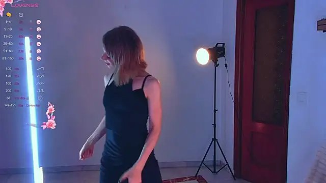 Snapshot of Arielle__03 chatting on 10.03.25 Arielle  03 online show from 10.03.25