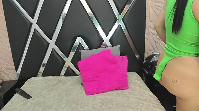 MiaCelestte online show from 01.02.25