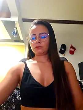 Snapshot of MistressSlut1 chatting on 11.03.25 MistressSlut1 online show from 11.03.25